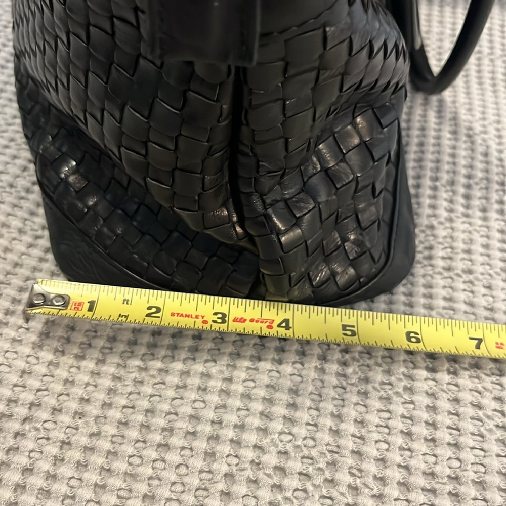 Valentina Italia Black Woven Leather Two Handle Zipper Laptop Tote Bag Purse - Picture 11 of 16